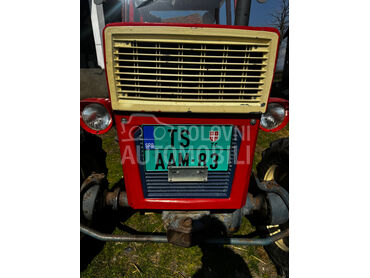 Universal 550, 9.500 €, 1978. , Specijalni traktori, 34kW (46 KS), 4x4, Ratarstvo, Trstenik