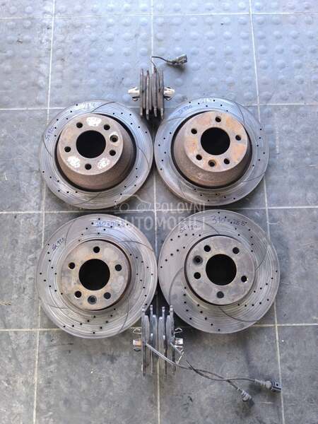 Buseni diskovi i plocice R5 za Volkswagen Touareg od 2003. do 2010. god.