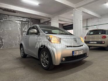 Toyota iQ autom, 6.800 €, 2009. Hečbek, Benzin | 998 cm3, 151.000 km, 50kW (68 KS), Automatski / poluautomatski, 2/3 vrata, 4 sedišta, Beograd