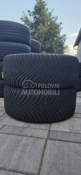 Kumho 245/40 R18 Sve sezone
