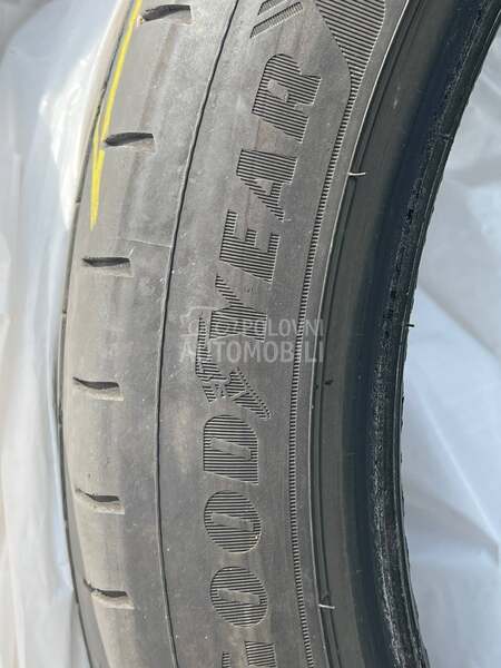 Goodyear 235/40 R19 Letnja