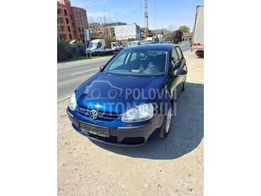 Volkswagen Golf 5 1.9 TDI Bluemotion, 4.500 €, 2008. Hečbek, Dizel | 1896 cm3, 250.000 km, 77kW (105 KS), Manuelni 5 brzina, 4/5 vrata, 5 sedišta, Novi Sad