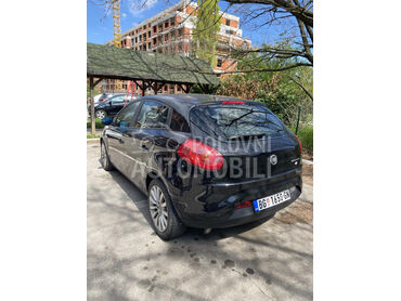 Fiat Bravo , 2.800 €, 2007. Hečbek, Dizel | 1910 cm3, 241.000 km, 88kW (120 KS), Manuelni 5 brzina, 4/5 vrata, 5 sedišta, Beograd