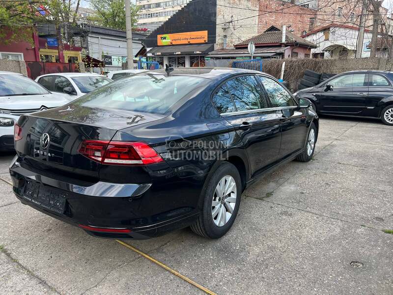 Volkswagen Passat 2022 photo 4