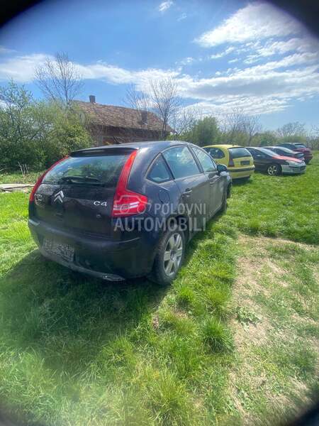 Citroen C4 -  kompletan auto u delovima