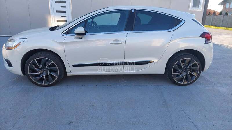 Citroen DS4 -  kompletan auto u delovima
