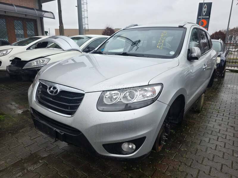 Hyundai Santa Fe 2010. god. -  kompletan auto u delovima