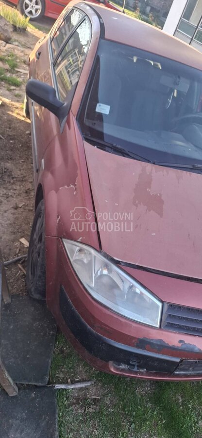 Desni far za Renault Megane