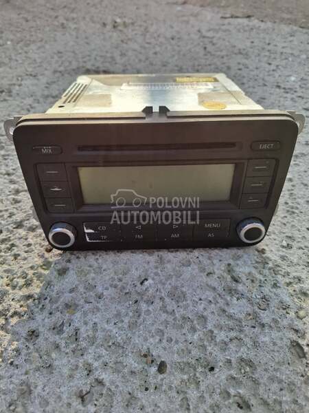 Original radio za Volkswagen Golf 5