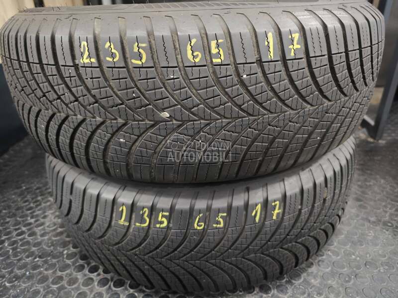 Goodyear 235/65 R17 Zimska