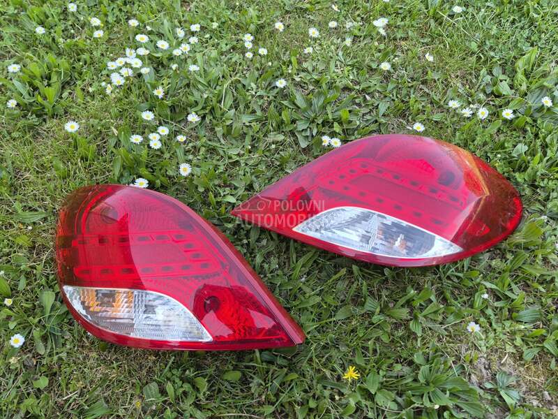 Stop svetlo restajling za Peugeot 207 od 2006. do 2014. god.