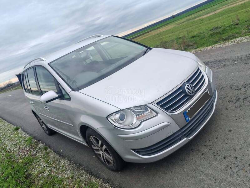 Maska za Volkswagen Touran
