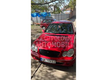Mercedes Benz C 200 CDI, 1.700 €, 2005. Limuzina, Dizel | 2148 cm3, 390.000 km, 90kW (122 KS), Manuelni 6 brzina, 4/5 vrata, 5 sedišta, Sremska Mitrovica