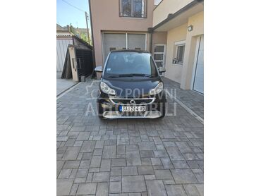 Smart ForTwo , 4.350 €, 2012. Hečbek, Benzin | 1000 cm3, 160.000 km, 52kW (71 KS), Automatski / poluautomatski, 2/3 vrata, 2 sedišta, Šabac