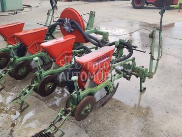 Nodet Pneumassem 4 redna Francuska, 1.800 €, 1993. , Sejalice, Ratarstvo, Nošena, Padina