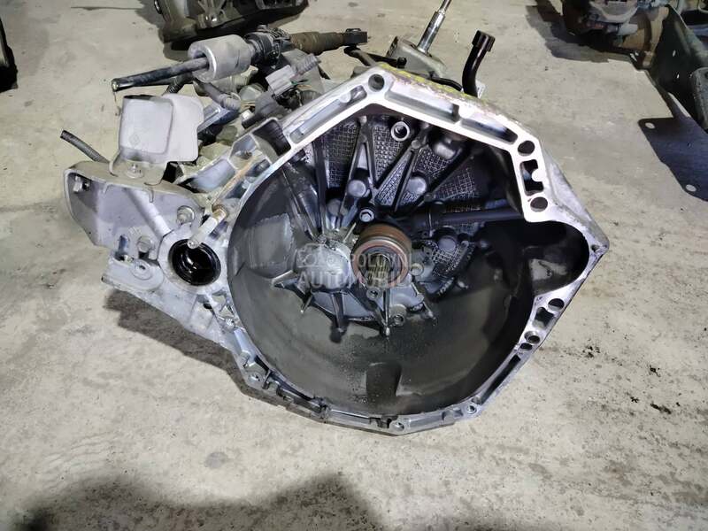 Menjac 6 brzina za Nissan Qashqai od 2006. do 2013. god.