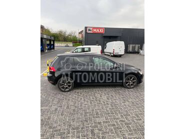 Volkswagen Golf 7 kupljen nov u Srbiji, 7.600 €, 2013. Hečbek, Dizel | 1598 cm3, 250.000 km, 77kW (105 KS), Manuelni 5 brzina, 4/5 vrata, 5 sedišta, Čačak