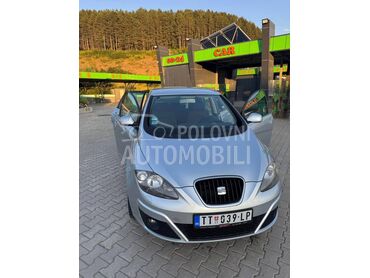 Seat Altea  (može zamena), 4.300 €, 2011. Monovolumen (MiniVan), Benzin | 1390 cm3, 146.000 km, 92kW (125 KS), Manuelni 6 brzina, 4/5 vrata, 5 sedišta, Novi Pazar