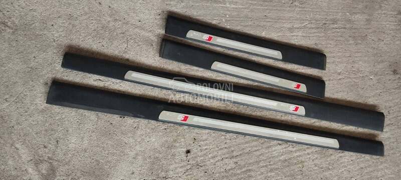 S-line lajsne pragova za Audi A6
