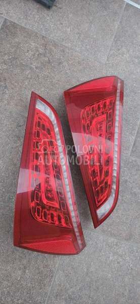 Desna stop lampa za Audi Q5 od 2008. do 2012. god.