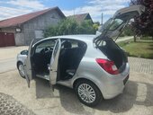 Opel Corsa D 1,4T cosmo