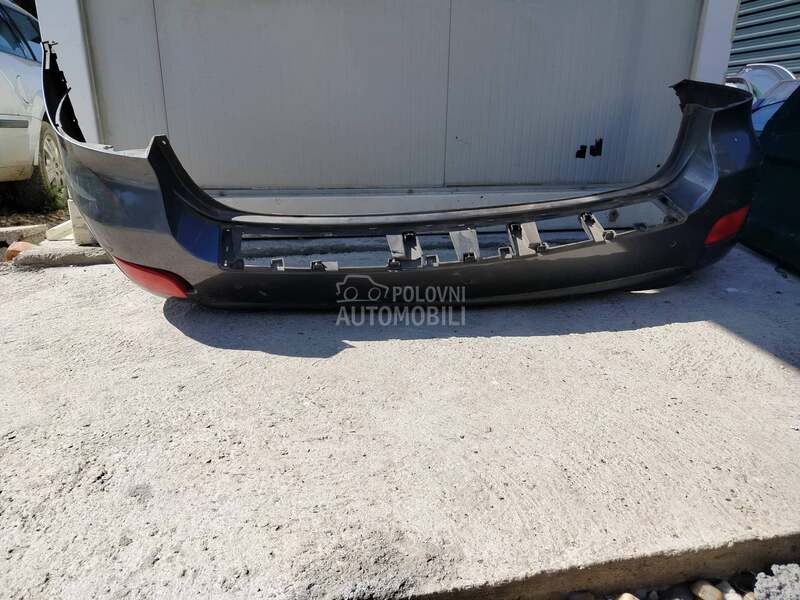 Zadnji branik za Hyundai Santa Fe od 2006. do 2012. god.