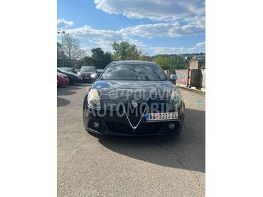Alfa Romeo Giulietta , 5.399 €, 2013. Hečbek, Dizel | 1956 cm3, 193.000 km, 125kW (170 KS), Automatski / poluautomatski, 4/5 vrata, 5 sedišta, Rakovica