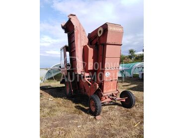 Bourgoin DP6, 4.000 €, 1980. , Berač samohodni, 66kW (90 KS), Ratarstvo, Prokuplje