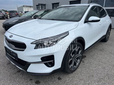 Kia XCeed 1,6 CRDI, 14.999 €, 2019. Hečbek, Dizel | 1598 cm3, 190.000 km, 85kW (116 KS), Automatski / poluautomatski, 4/5 vrata, 5 sedišta, Šabac
