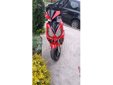 Sprint exactly (može zamena), 750 €, 2009. , 49 cm3, 31.000 km, 3kW (4 KS), Scooter, Šabac