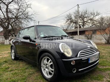 MINI One , 2.000 €, 2002. Hečbek, Benzin | 1598 cm3, 240.000 km, 66kW (90 KS), Manuelni 5 brzina, 2/3 vrata, 4 sedišta, Požarevac