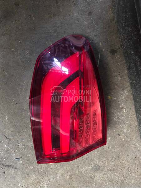 Lampa za F11, F10 za BMW 520, 525, 530 ... od 2009. do 2017. god.