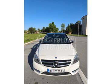Mercedes Benz B 200 o.p.i.s. (može zamena), 8.450 €, 2012. Monovolumen (MiniVan), Dizel | 1796 cm3, 275.351 km, 100kW (136 KS), Manuelni 6 brzina, 4/5 vrata, 5 sedišta, Lazarevac