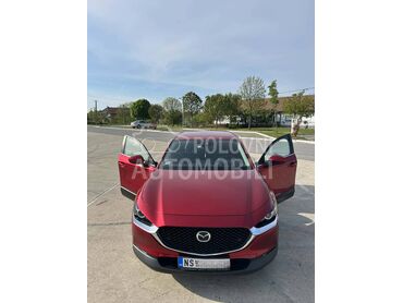 Mazda CX-30 1998 cm3, 22.200 €, 2021. Džip/SUV, Benzin | 1998 cm3, 86.000 km, 90kW (122 KS), Automatski / poluautomatski, 4/5 vrata, 5 sedišta, Novi Sad