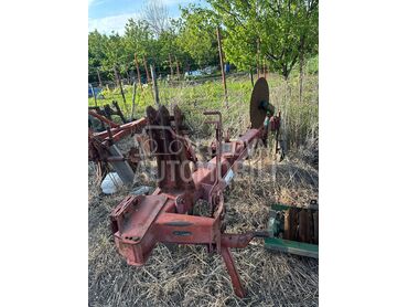Kverneland kvernelands 3plus1, 1.500 €, 1997. , Plugovi, Ratarstvo, Nošena, Zrenjanin