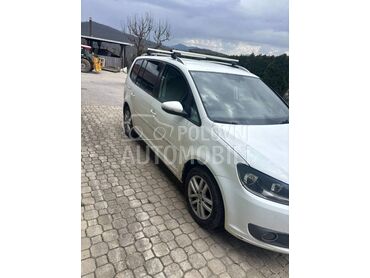 Volkswagen Touran 2.0 DSG, 4.500 €, 2011. Monovolumen (MiniVan), Dizel | 1968 cm3, 234.354 km, 103kW (140 KS), Automatski / poluautomatski, 4/5 vrata, 7 sedišta, Šabac