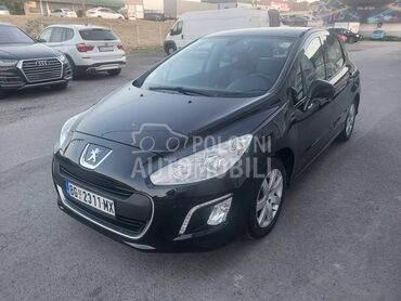 Peugeot 308 1.6 eHDi, 5.199 €, 2013. Hečbek, Dizel | 1560 cm3, 220.000 km, 82kW (111 KS), Automatski / poluautomatski, 4/5 vrata, 5 sedišta, Beograd
