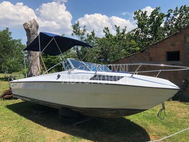 Bayliner Gliser sa kabinom, 4.650 €, 1985. , Gliser, Plastika, Dužina: 5.56 m, Širina: 2.21 m, Visina: 1.5 m, Sremska Mitrovica