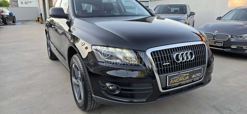 Audi Q5 2009 photo 4