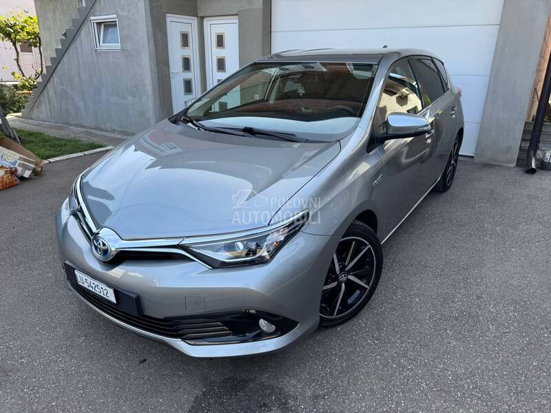 Toyota Auris 2017 photo 2