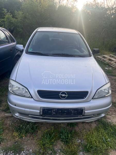 Centralna - središnja konzola za Opel Astra G