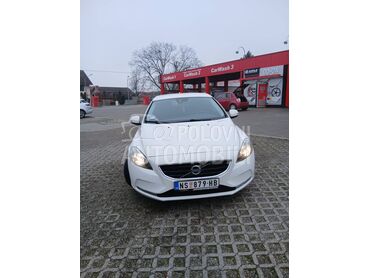 Volvo V40 , 6.690 €, 2015. Hečbek, Dizel | 1560 cm3, 197.654 km, 84kW (114 KS), Manuelni 6 brzina, 4/5 vrata, 5 sedišta, Veternik