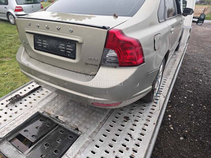 Delovi Zadnji za Volvo S40 od 2001. do 2012. god.