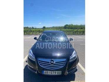 Opel Insignia Reg God Dana (može zamena), 4.200 €, 2009. Limuzina, Dizel | 1956 cm3, 295.000 km, 96kW (131 KS), Manuelni 6 brzina, 4/5 vrata, 5 sedišta, Aranđelovac