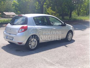 Renault Clio 1.6b, 4.200 €, 2011. Hečbek, Benzin | 1598 cm3, 153.412 km, 82kW (111 KS), Automatski / poluautomatski, 4/5 vrata, 5 sedišta, Valjevo