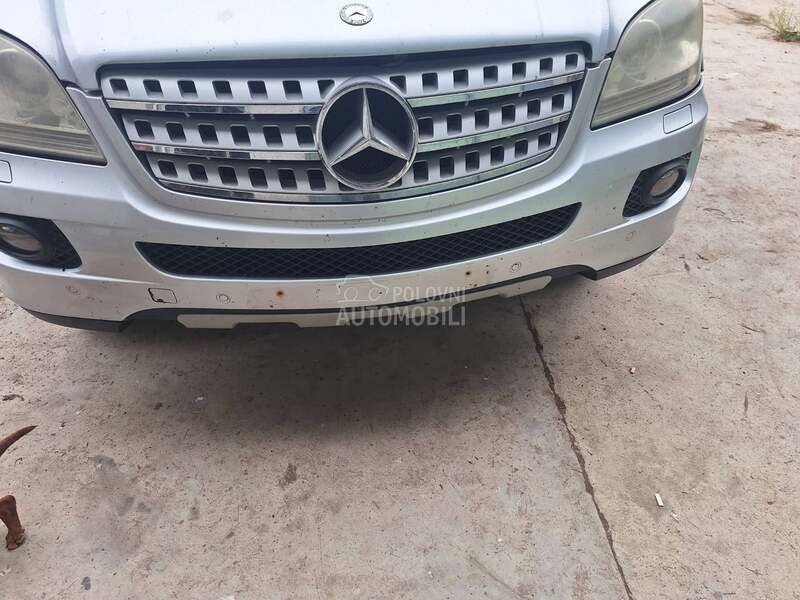 Mercedes Benz ML 320 -  kompletan auto u delovima