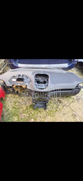 Instrument tabla i air beg za Peugeot 207 od 2006. do 2011. god.