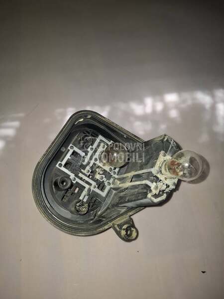 Kuciste stop svetla za Volkswagen Tiguan