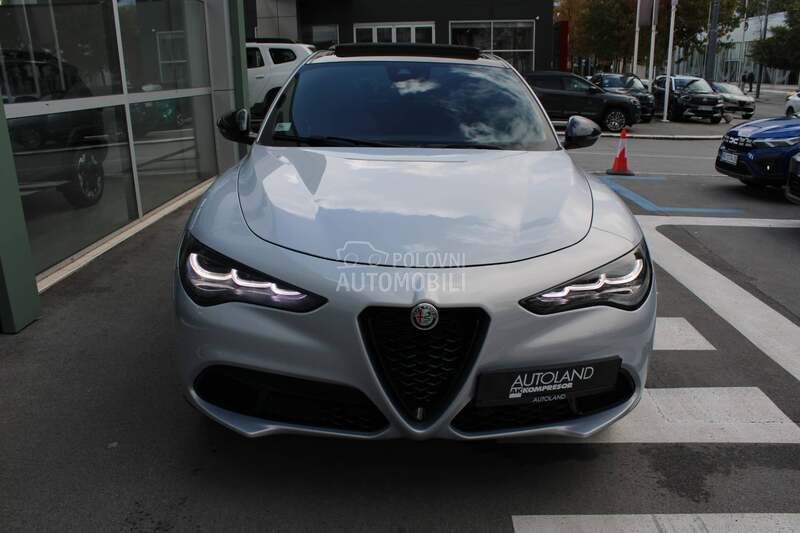 Alfa Romeo Stelvio 2023 photo 2
