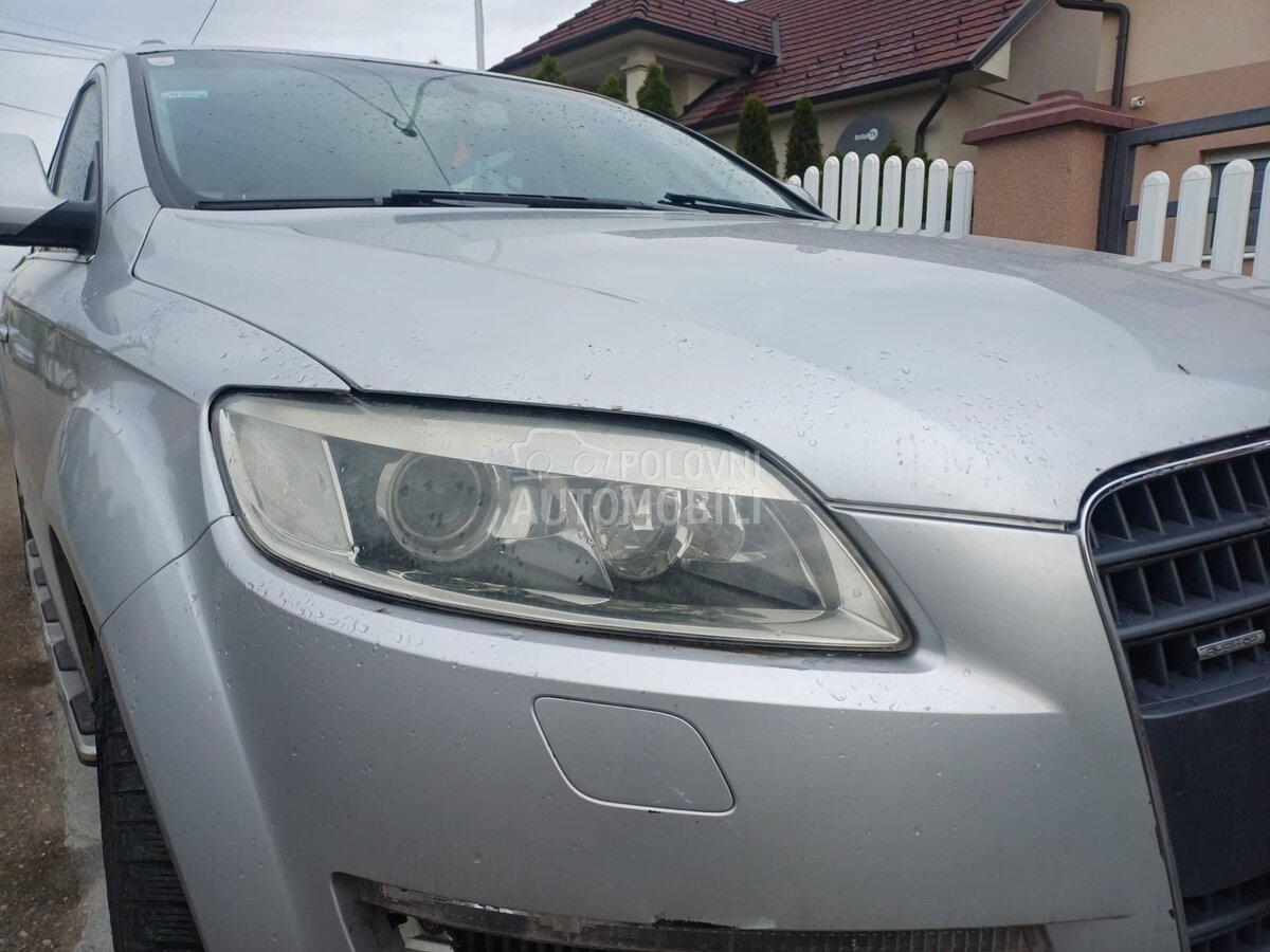 prednjica za Audi Q7 od 2005. do 2012. god.